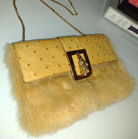 GUCCI by TOM FORD Mink & Ostrich Leather Shoulder Bag - Picture 3 of 16